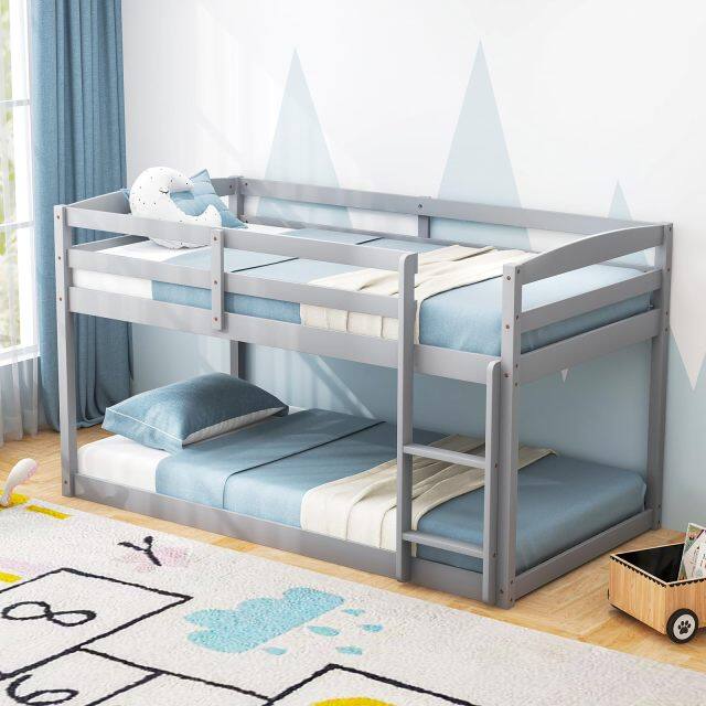 KOMFOTT Twin Over Twin Solid Wood Low Bunk Bed with Full Guardrails & Integrated Ladder