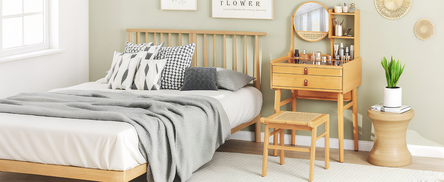 vanity table with mirror