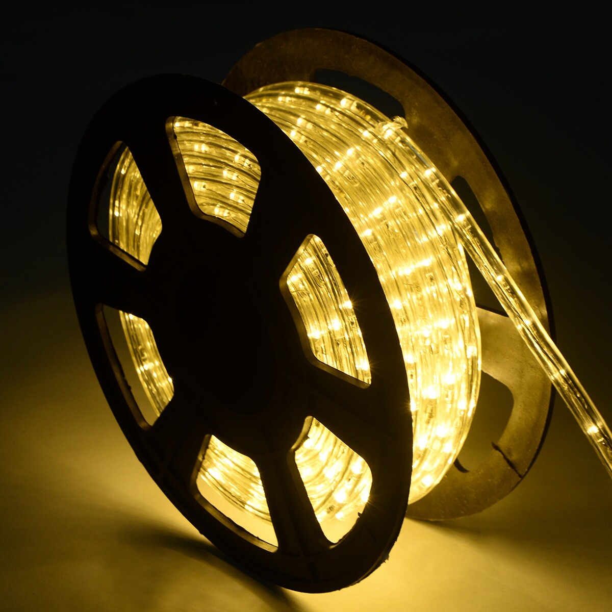LED-valgustoru 20m valgusjuhe 230 V, 720 pirni 15000h, sise- ja välistingimustes kasutamiseks, beež