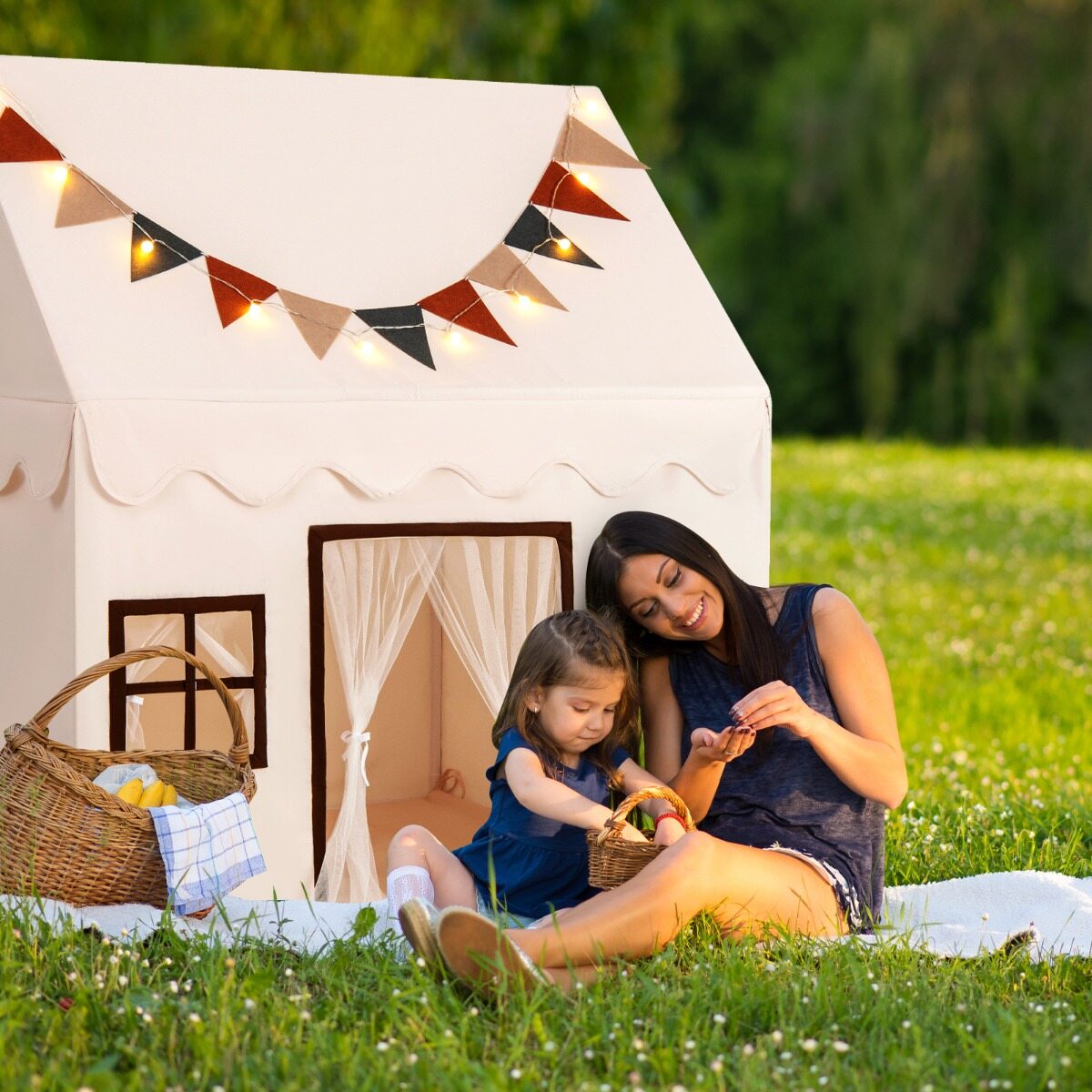 Playhouse Children's sisetelk mati ja tuledega, mängutelk siseruumidesse, beež