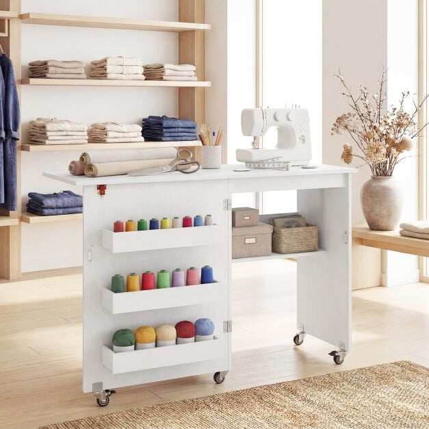 Kokkupandav õmbluslaud, rulluv käsitööjaam hoiuruumiga, 3 peidetud konteinerit, mobiilne õmbluslaud, 118,5 x 40 x 79,5 cm, valge