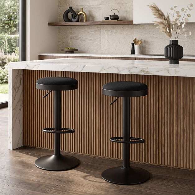 1 Piece Kitchen Bar Stool with Height Adjustment and D-Shaped Footrest-Black 1 Piece Kitchen Bar Stool with Height Adjustment and D-Shaped Footrest-Black