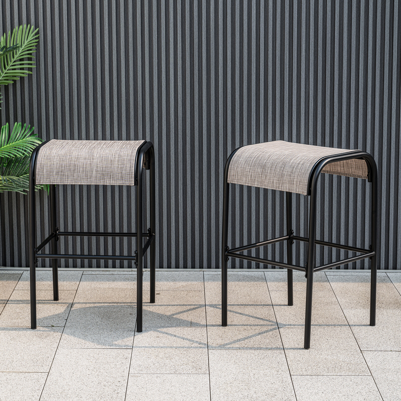 2/4 terrassi metallist baaritoolide komplekt kumera kangaistmega - 2 tk komplekt