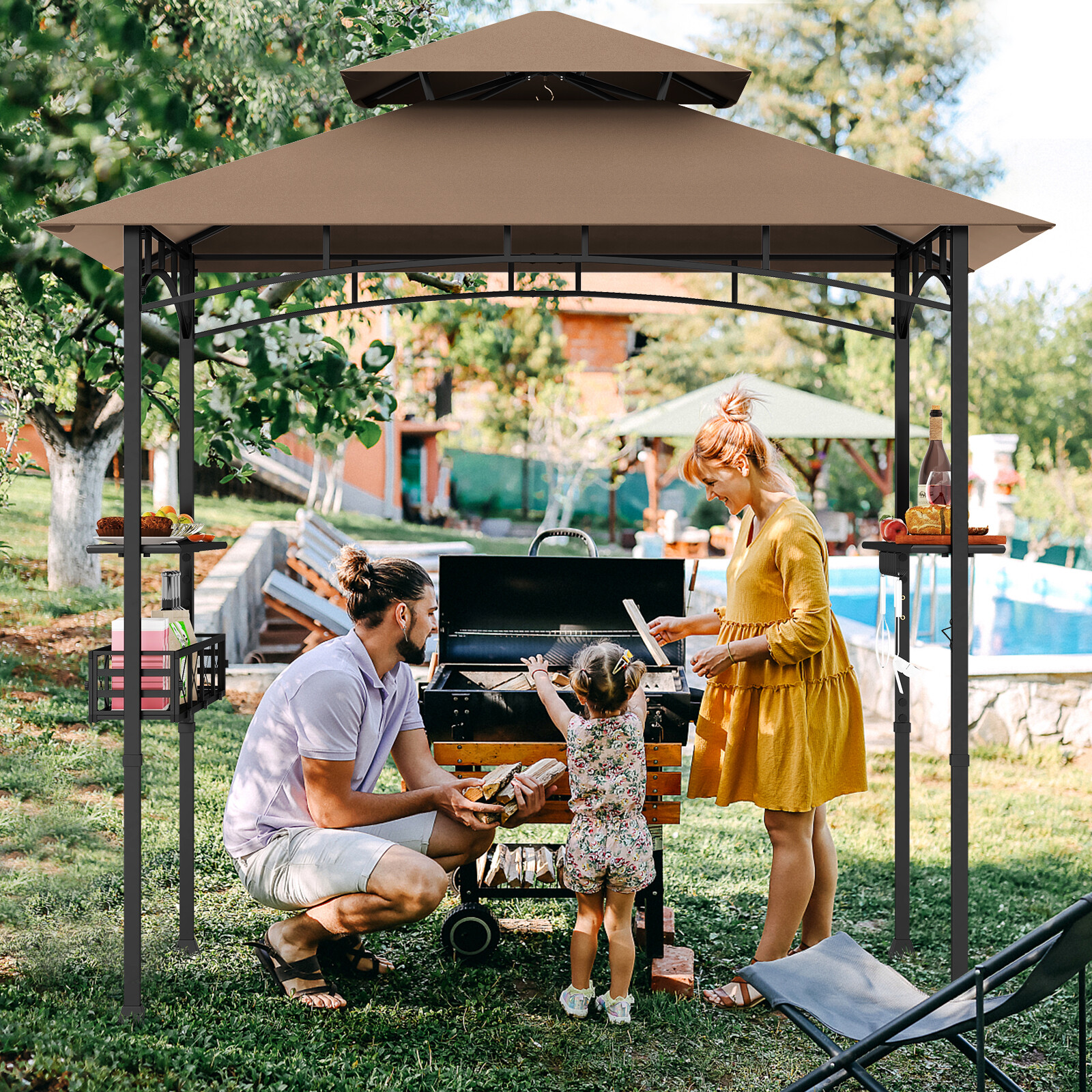 Dettaglio ripiani e ganci gazebo da giardino
